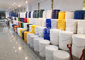 91啪国自众在线视频吉安容器一楼涂料桶、机油桶展区